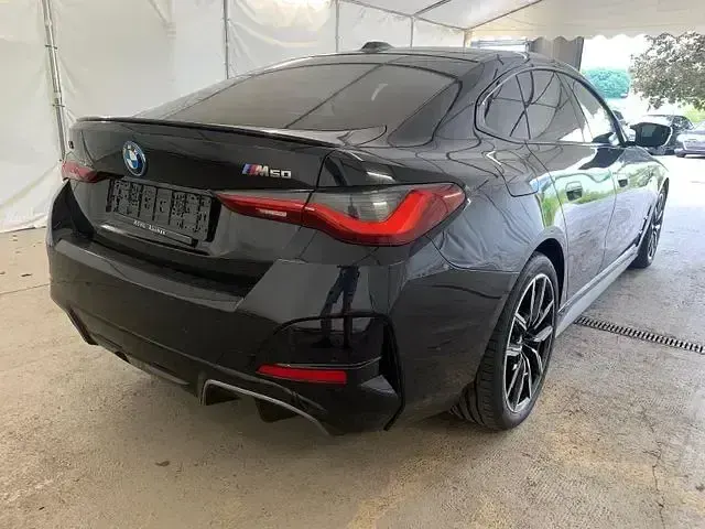 Gebraucht BMW i4 Performance 400 kW (544 PS) 2022 Black sapphire metallic Limousine