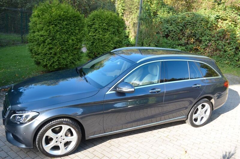 Gebraucht Mercedes C250 204 PS (150 kW) 2014 Grau Limousine