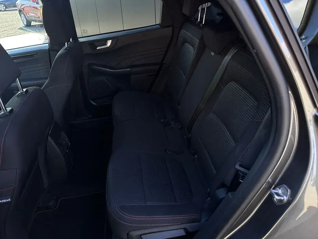 Gebraucht Ford Kuga ST-Line 152 PS (111 kW) 2022 Grau SUV