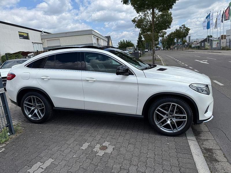 Gebraucht Mercedes GLE350 AMG 258 PS (189 kW) 2017 Weiß Coupé
