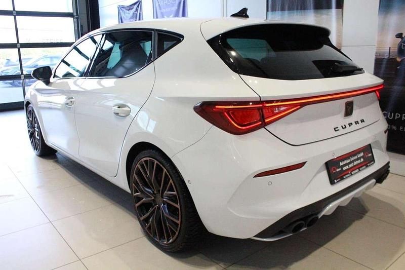 Gebraucht Cupra Leon VZ 300 PS (220 kW) 2024 Nevada weiß Limousine