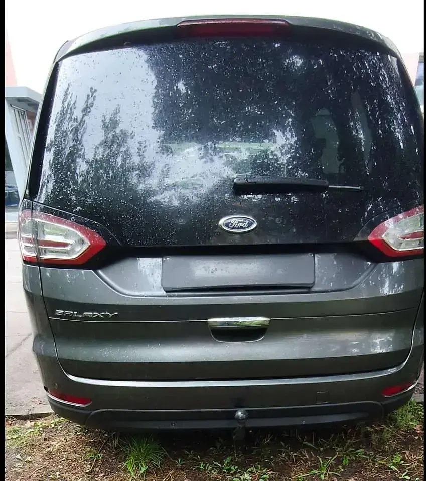 Gebraucht Ford Galaxy Titanium 160 PS (117 kW) 2017 Grau Van / Kleinbus
