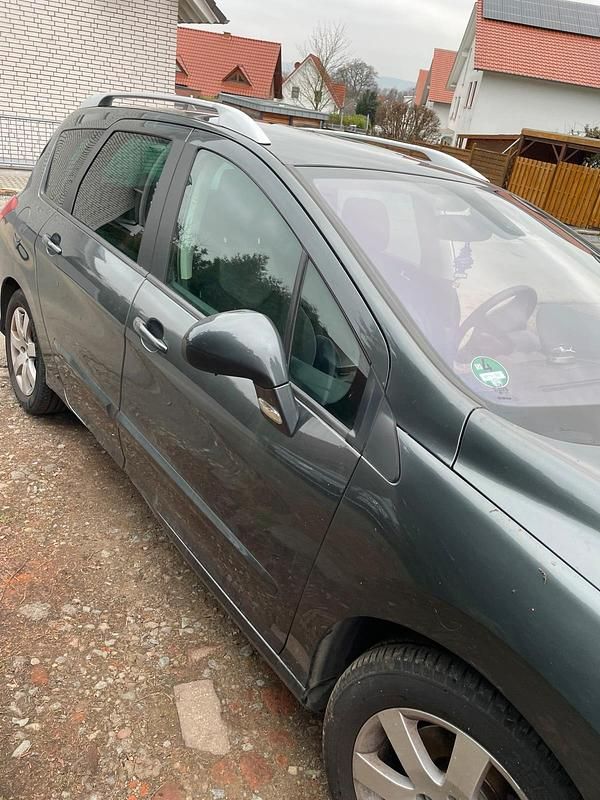 Gebraucht Peugeot 308 SW 150 PS (110 kW) 2012 Grau Kombi