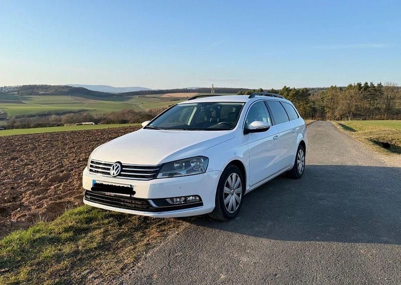 Gebraucht VW Passat Comfortline 211 PS (155 kW) 2011 Weiß Kombi