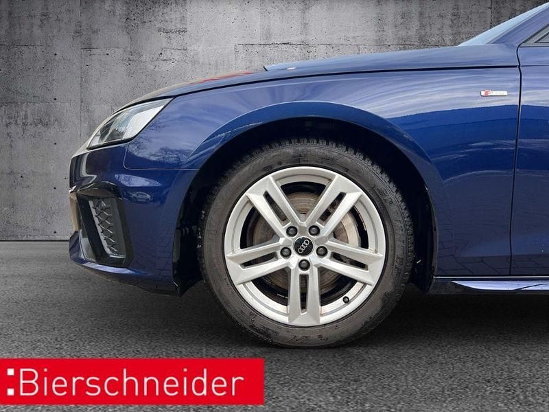 Gebraucht Audi A4 Sport 204 PS (150 kW) 2022 Blau Limousine