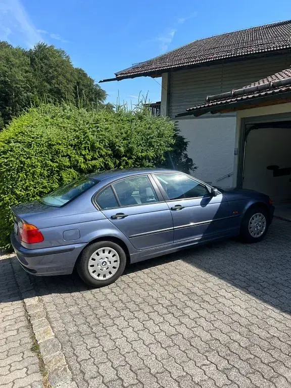 Gebraucht BMW 316 105 PS (77 kW) 1999 Blau Limousine