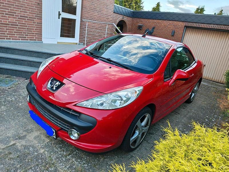 Rot Gebraucht 2009 Peugeot 207 CC Cabrio | 1.900 € (Guter Preis) - Bild 1/4