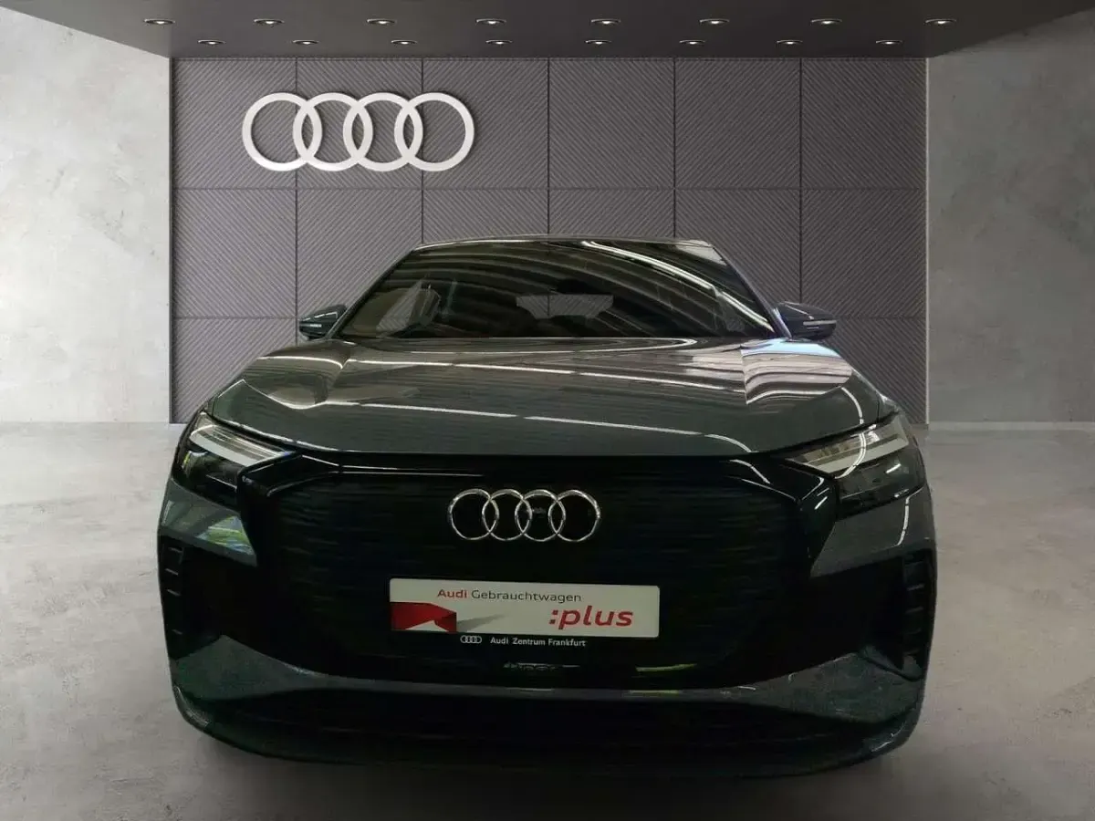 Second-hand Audi Q4 e-tron 125 kW (170 CP) 2022 Gri SUV