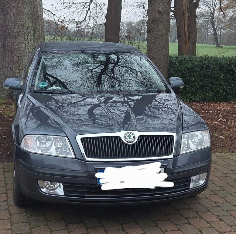 Gebraucht Skoda Octavia Elegance 116 PS (85 kW) 2008 Grau Limousine