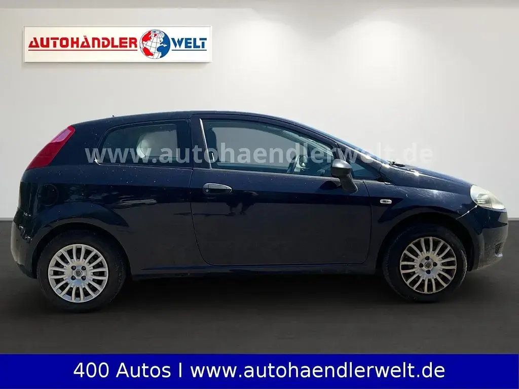 Gebraucht Fiat Punto Active 65 PS (47 kW) 2009 Blau Kleinwagen