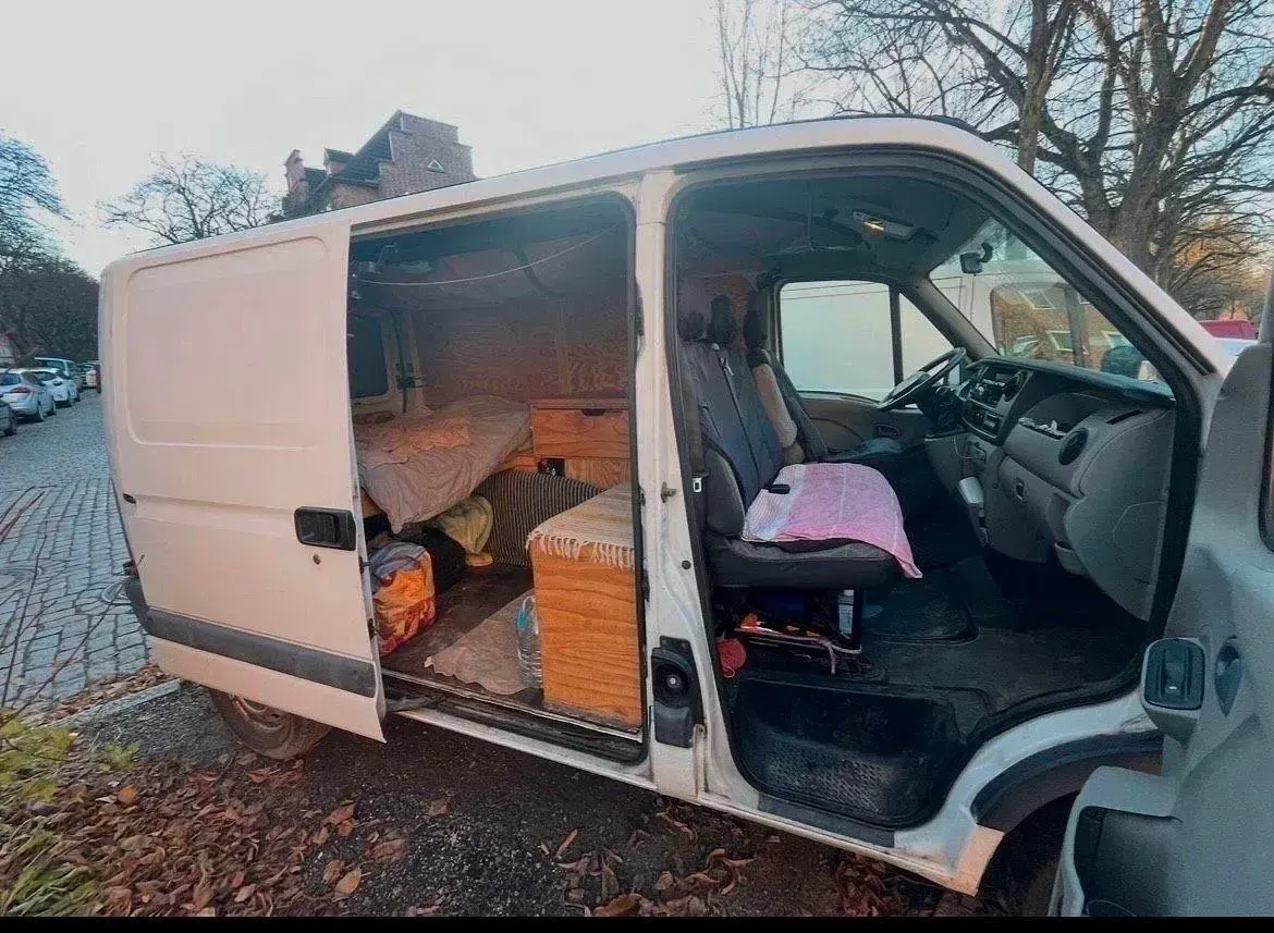 Käytetty Renault Master 90 HP (66 kW) 2005 Valkoinen Tila-auto
