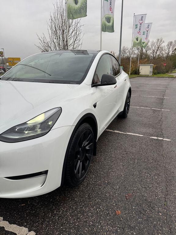 Gebraucht Tesla Model Y 378 kW (514 PS) 2023 Weiß SUV
