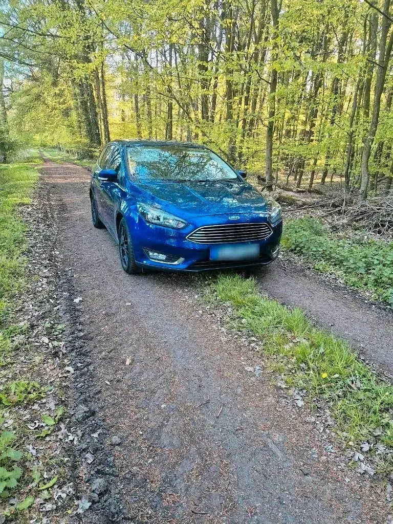 Gebraucht Ford Focus Titanium 150 PS (110 kW) 2015 Blau Kombi