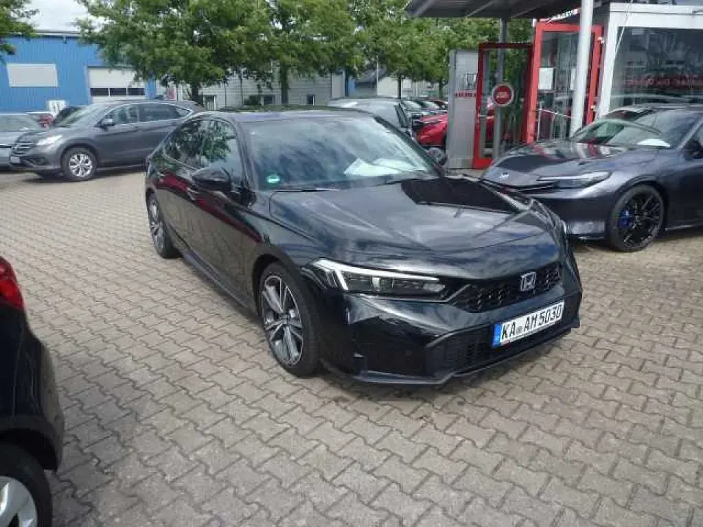 Gebraucht Honda Civic Advance 143 PS (105 kW) 2025 Crystal black p. (metallic) Limousine