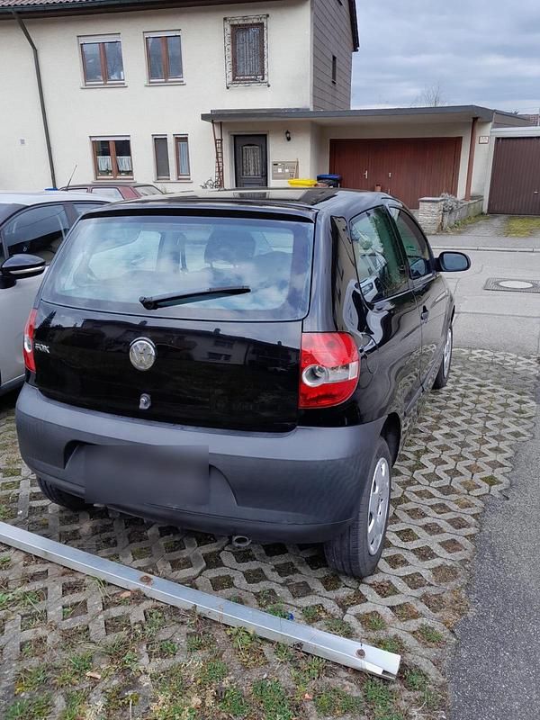 Gebraucht VW Fox 60 PS (44 kW) 2007 Schwarz Kleinwagen