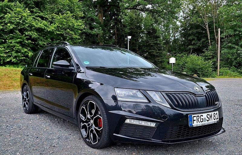 Gebraucht Skoda Octavia RS 184 PS (135 kW) 2019 Schwarz Kombi