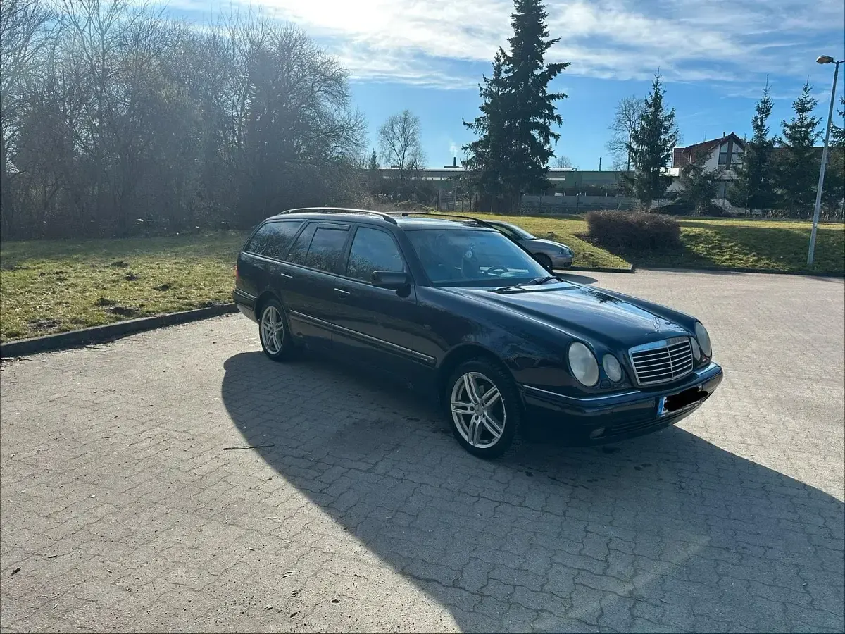 Używany Mercedes E280 204 KM (150 kW) 1999 Kombi