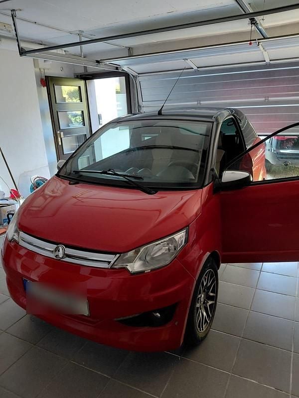 Rot Gebraucht 2014 Aixam Coupe Coupé | 6.000 € - Bild 1/3