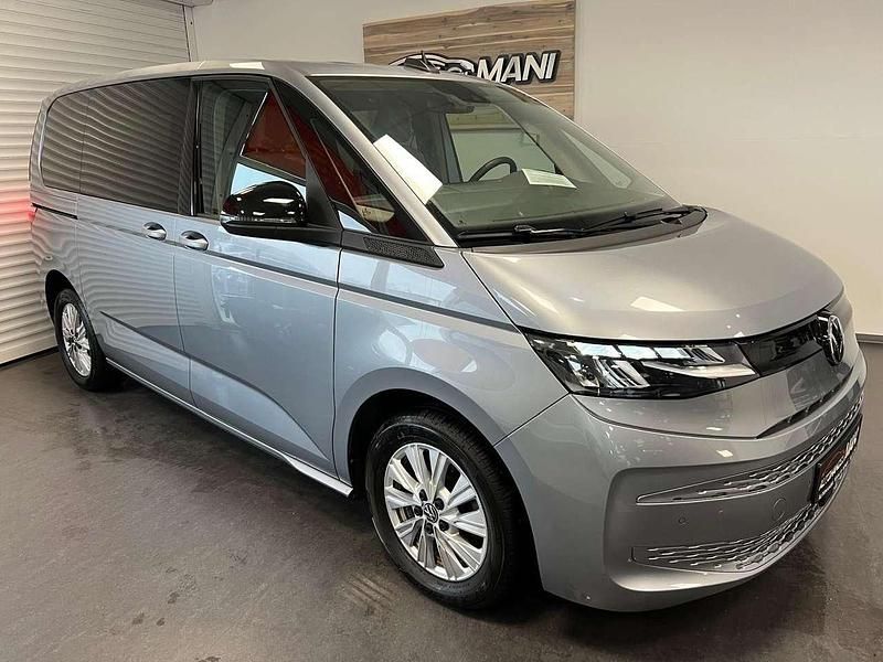 Second-hand VW Multivan 150 CP (110 kW) 2022 Argintiu Monovolum