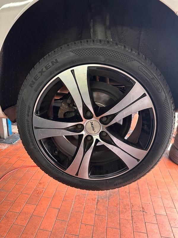 Gebraucht VW Golf VI 80 PS (58 kW) 2010 Weiß Kleinwagen