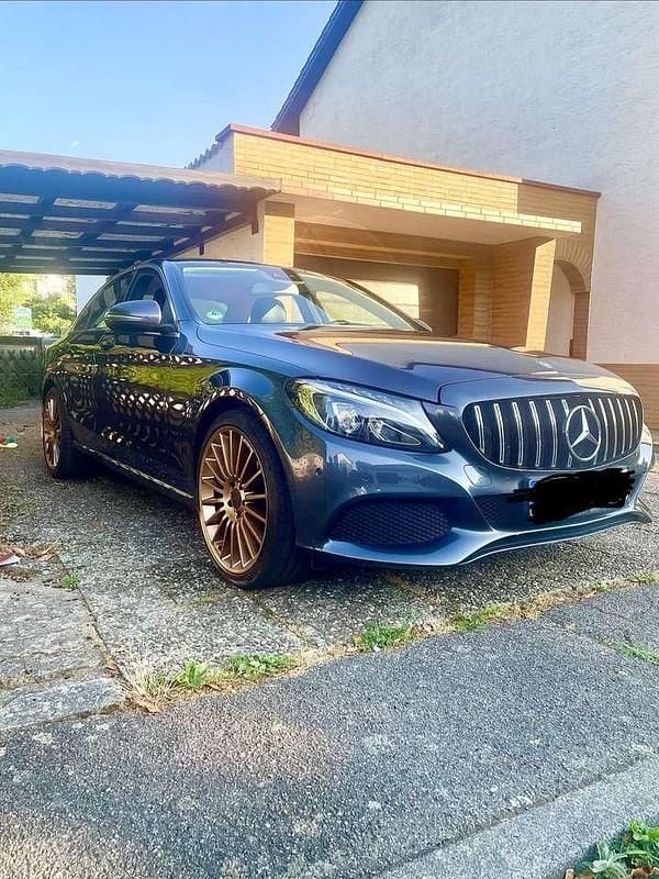 Gebraucht Mercedes C200 Avantgarde 184 PS (135 kW) 2015 Limousine