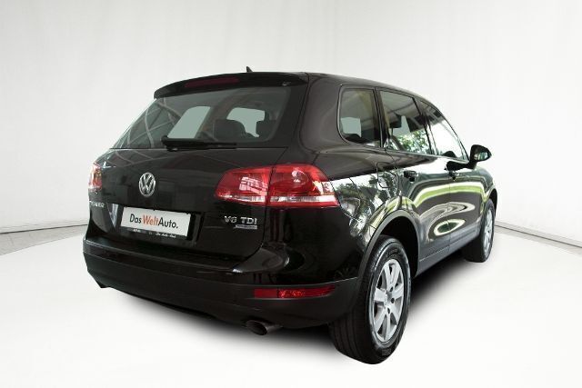 Gebraucht VW Touareg 204 PS (150 kW) 2013 Schwarz metallic SUV