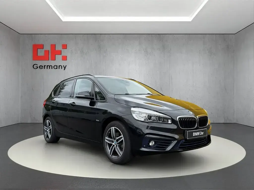 Gebraucht BMW 218 Sport Line 136 PS (100 kW) 2016 Black sapphire metallic Van / Kleinbus