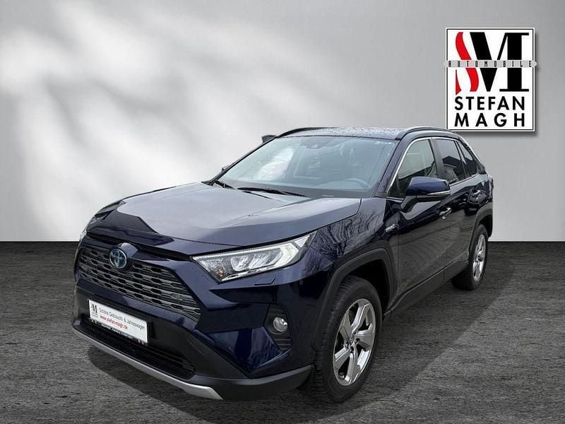 Blau Gebraucht 2020 Toyota RAV4 Hybrid Team SUV | 27.990 € (Guter Preis) - Bild 1/4