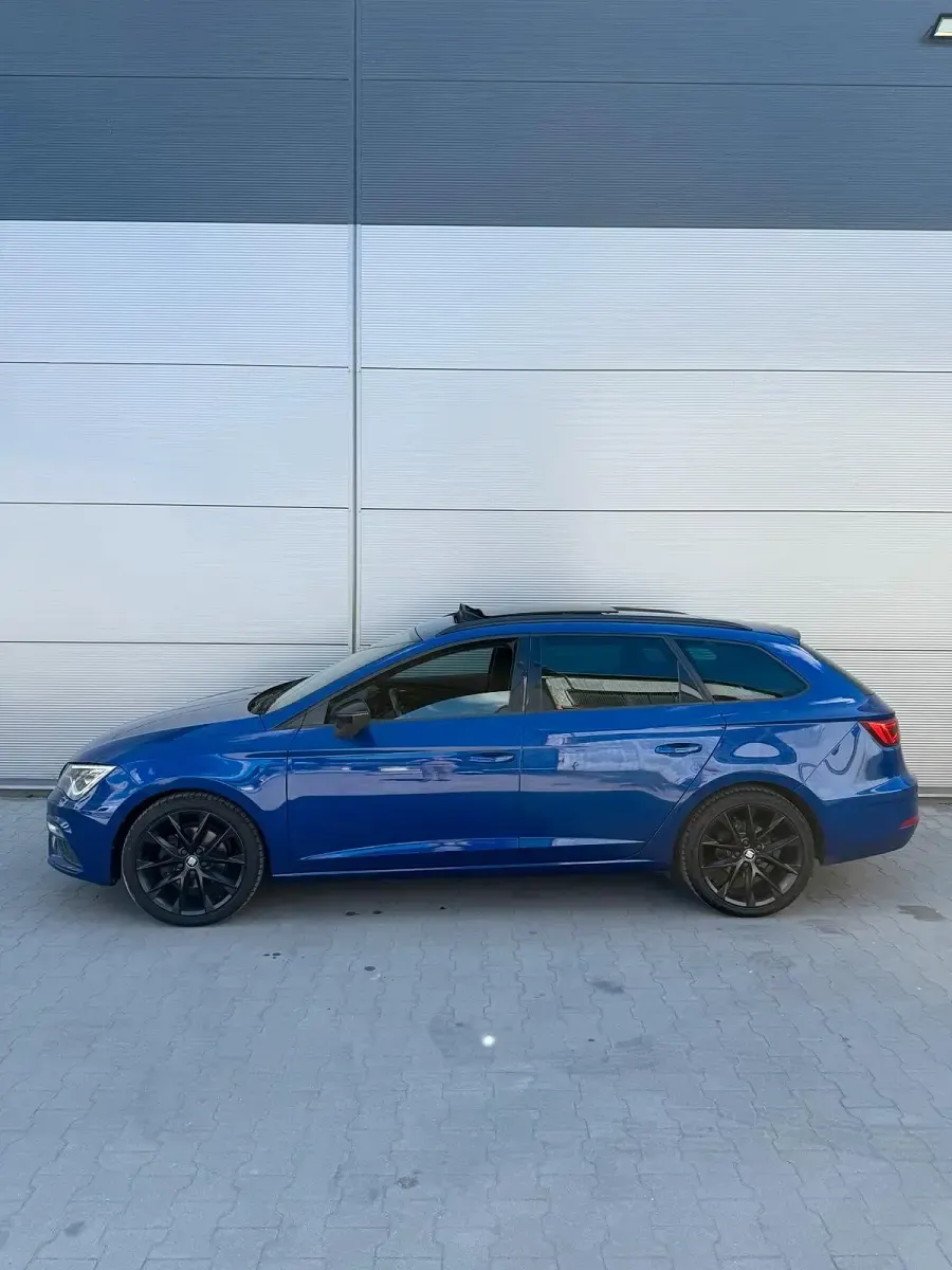 Usata Seat Leon FR 150 CV (110 kW) 2020 Blu Station wagon