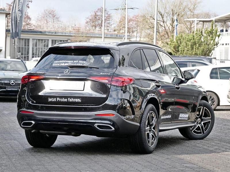 Gebraucht Mercedes GLC220 AMG 197 PS (144 kW) 2026 Obsidianschwarz metallic SUV