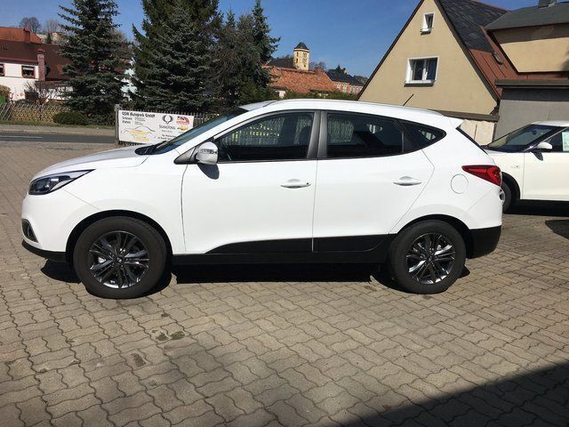 Gebraucht Hyundai ix35 Edition 136 PS (100 kW) 2015 Weiß SUV