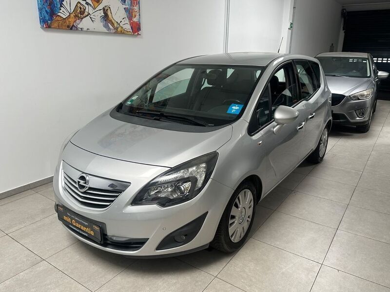 Schwarz Gebraucht 2014 Opel Meriva Color Edition Van / Kleinbus | 5.999 € (Guter Preis) - Bild 1/4