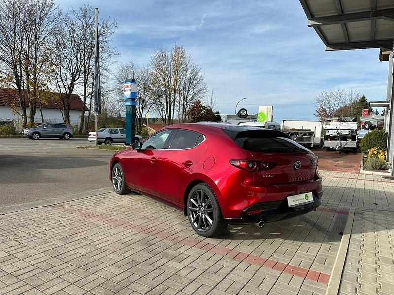 Gebraucht Mazda 3 Takumi-Line 140 PS (102 kW) 2025 Rot Limousine