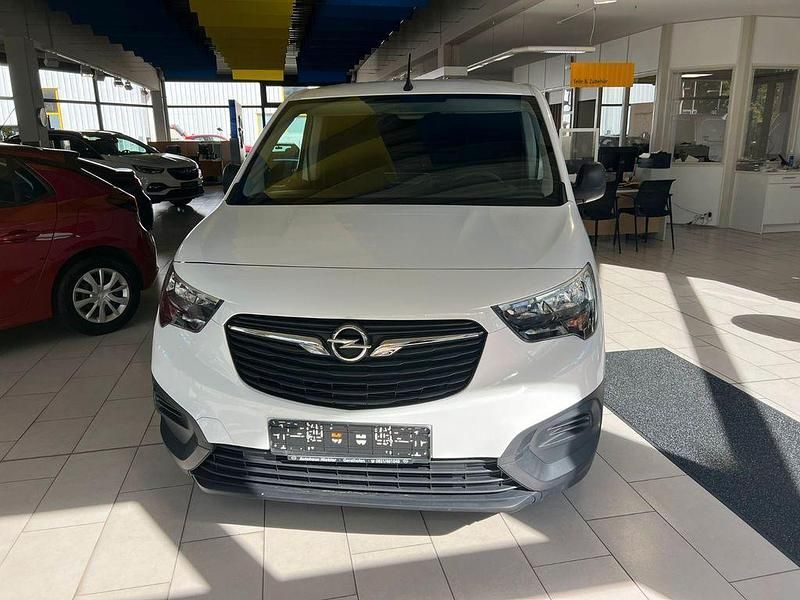Gebraucht Opel Combo Selection 110 PS (80 kW) 2021 Weiß Van / Kleinbus