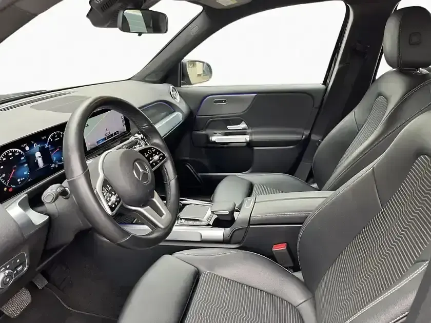 Gebraucht Mercedes GLB200 163 PS (119 kW) 2021 Schwarz SUV