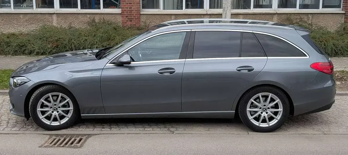Gebraucht Mercedes C180 170 PS (125 kW) 2022 Grau Kombi