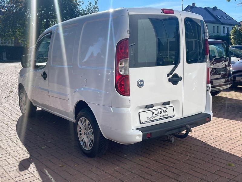 Gebraucht Fiat Doblò 75 PS (55 kW) 2006 Weiß Van / Kleinbus