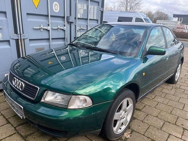 Usata Audi A4 101 CV (74 kW) 1998 Verde Berlina