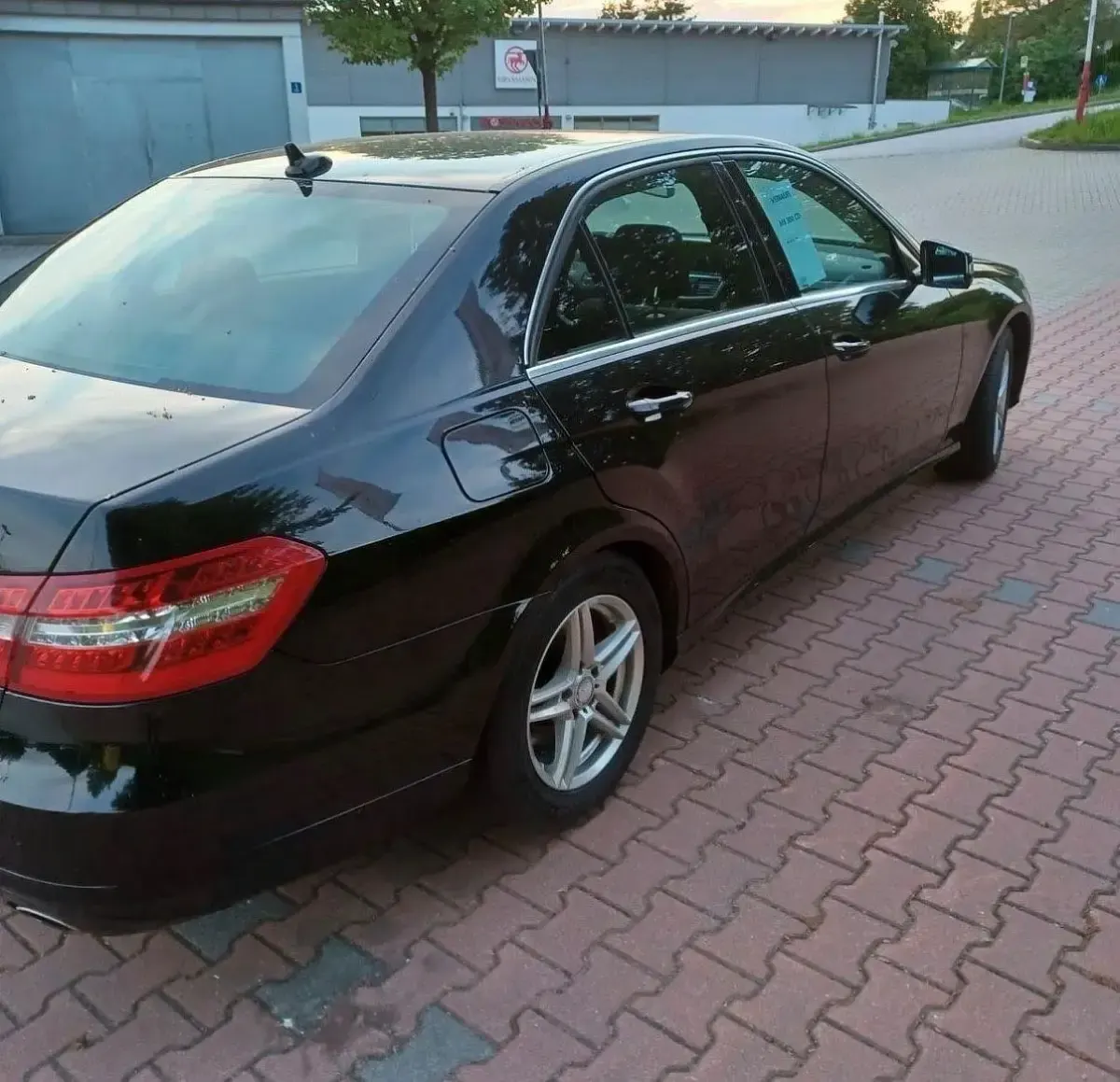 Gebraucht Mercedes E300 Avantgarde 231 PS (169 kW) 2012 Schwarz Limousine