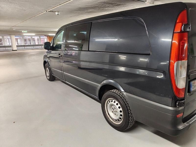 Gebraucht Mercedes Vito 150 PS (110 kW) 2005 Schwarz Van