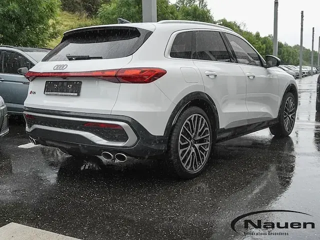 Gebraucht Audi SQ5 Sport 367 PS (269 kW) 2025 Cashmeregrau SUV