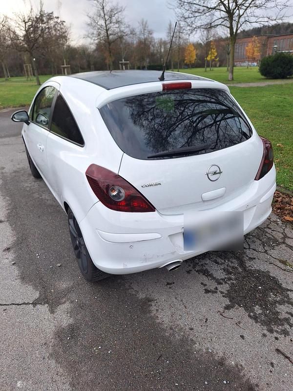 Gebraucht Opel Corsa 80 PS (58 kW) 2010 Weiß Kleinwagen