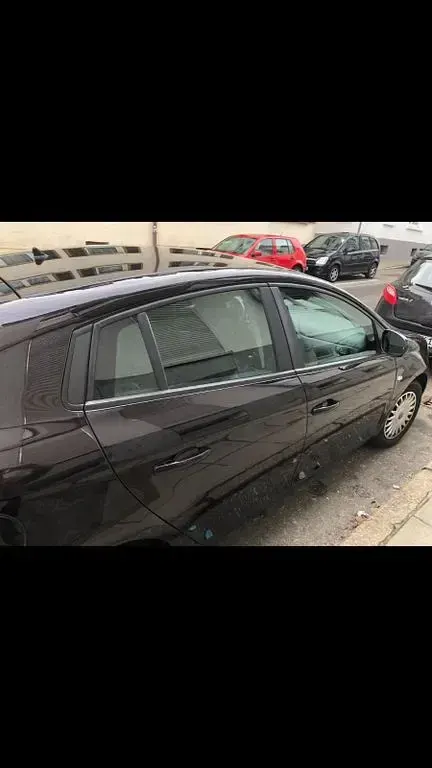 Gebraucht Fiat Bravo Easy 90 PS (66 kW) 2012 Schwarz Kleinwagen