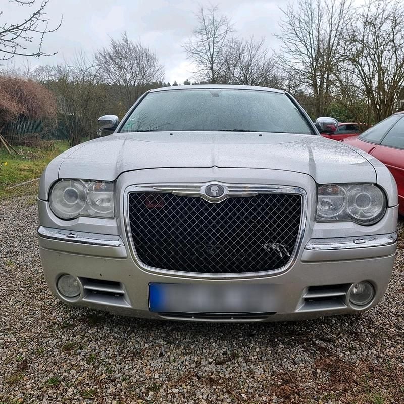 Silber Gebraucht 2004 Chrysler 300C Kombi | 5.800 € (Fairer Preis) - Bild 1/4