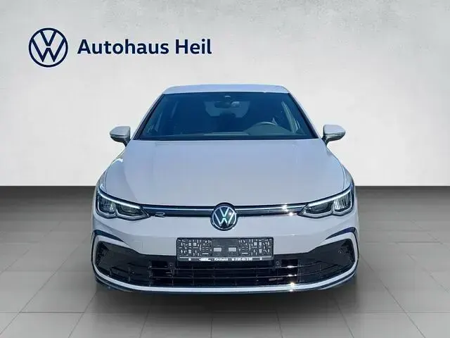 Gebraucht VW Golf VIII R-line 131 PS (96 kW) 2023 Grau Limousine