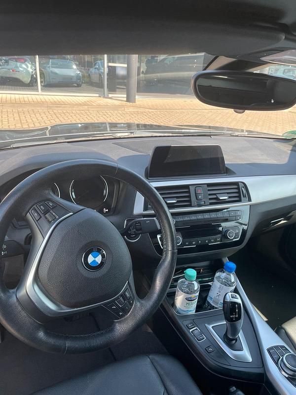 Gebraucht BMW 218 136 PS (100 kW) 2018 Grau Cabrio