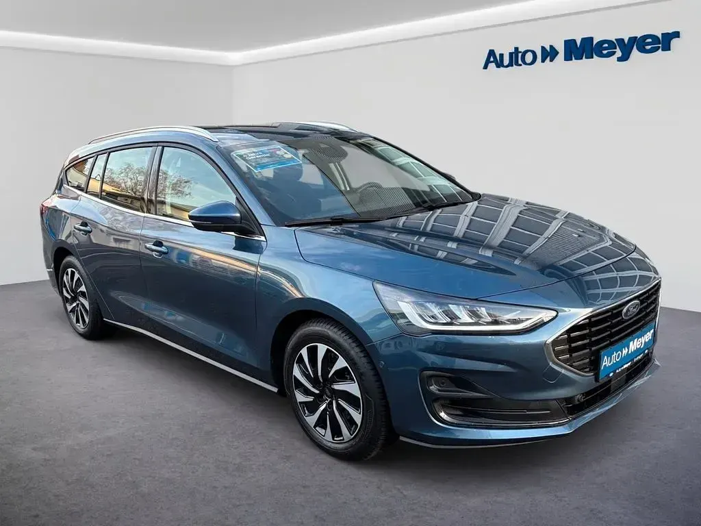 Gebraucht Ford Focus Titanium 125 PS (91 kW) 2024 Blau Limousine