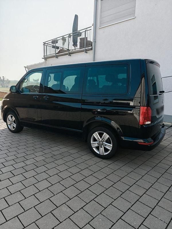 Gebraucht VW Multivan 204 PS (150 kW) 2023 Schwarz Van