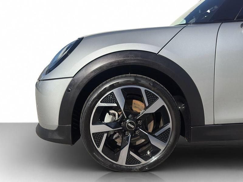 Gebraucht Mini Cooper 114 kW (156 PS) 2025 Melting silver iii Kleinwagen
