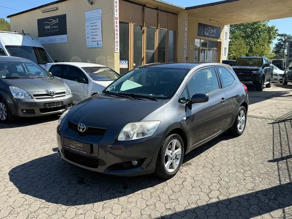 Gebraucht Toyota Auris 124 PS (91 kW) 2008 Grau Kleinwagen